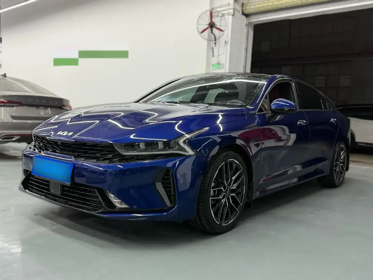 2021 Kia K5 2.0T 240HP L4 8AT