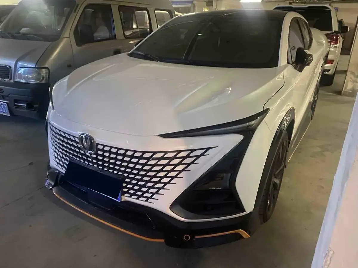 2022 ChangAn UNI-T 1.5T 188HP L4 7DCT