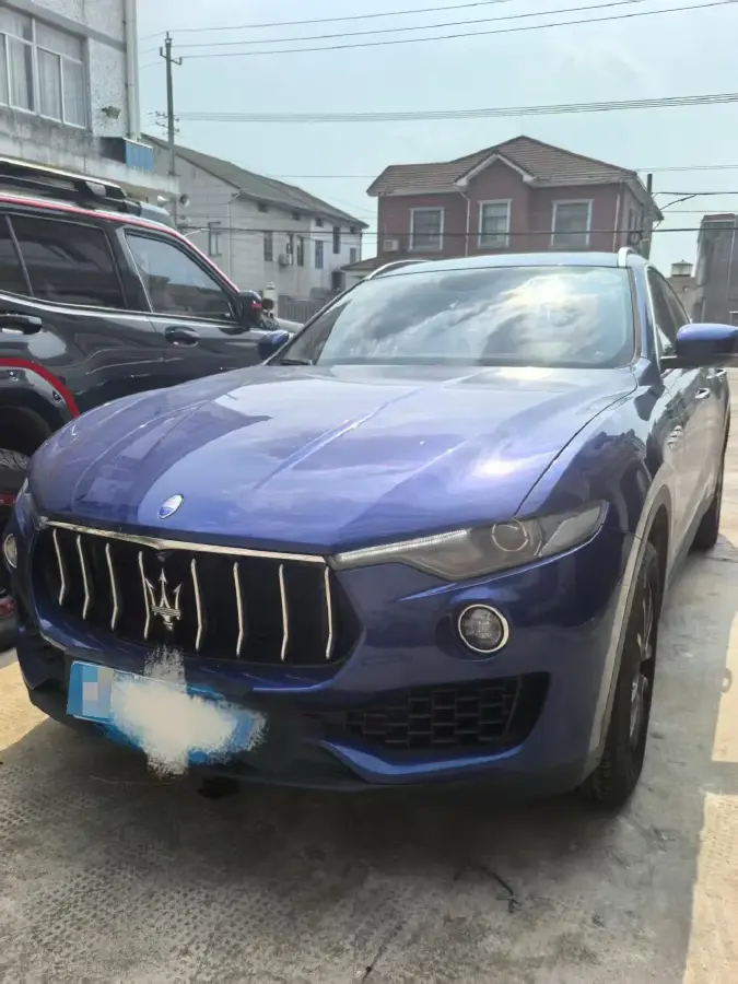 2016 Maserati Levante 3.0T 350HP V6 8AT