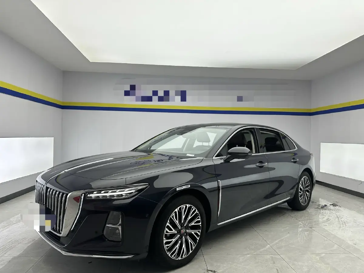 2024 HongQi H5 2.0T 224HP L4 8AT