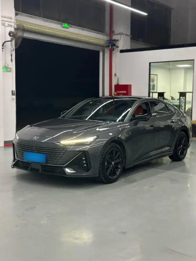 2022 ChangAn UNI-V 1.5T 188HP L4 7DCT