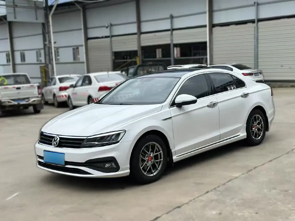 2019 Volkswagen Lamando 1.4T 131HP L4 7DCT
