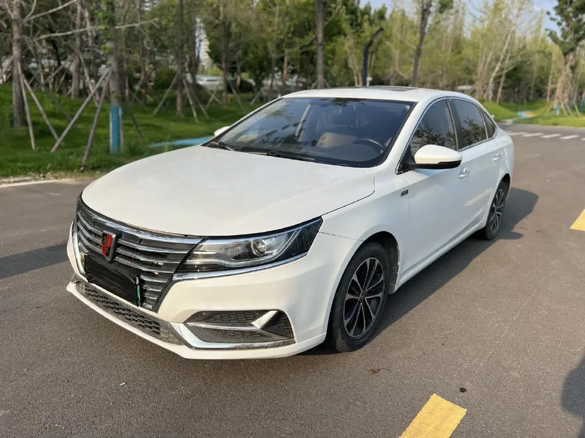 2019 Roewe i6 1.5T 169HP L4 AMT PHEV 9.1KWH