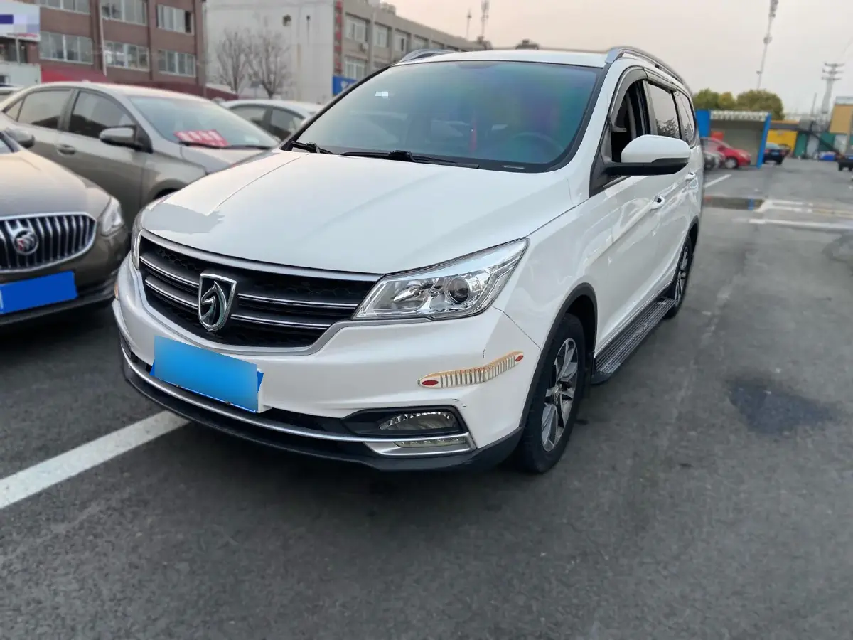 2019 BaoJun 730 1.5T 150HP L4 6DCT
