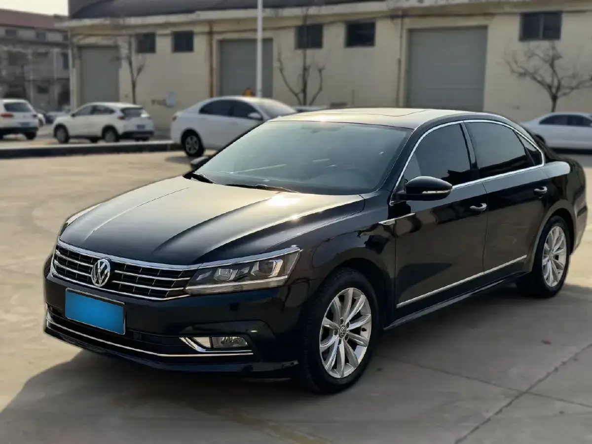 2017 Volkswagen Passat 1.8T 180HP L4 7DCT
