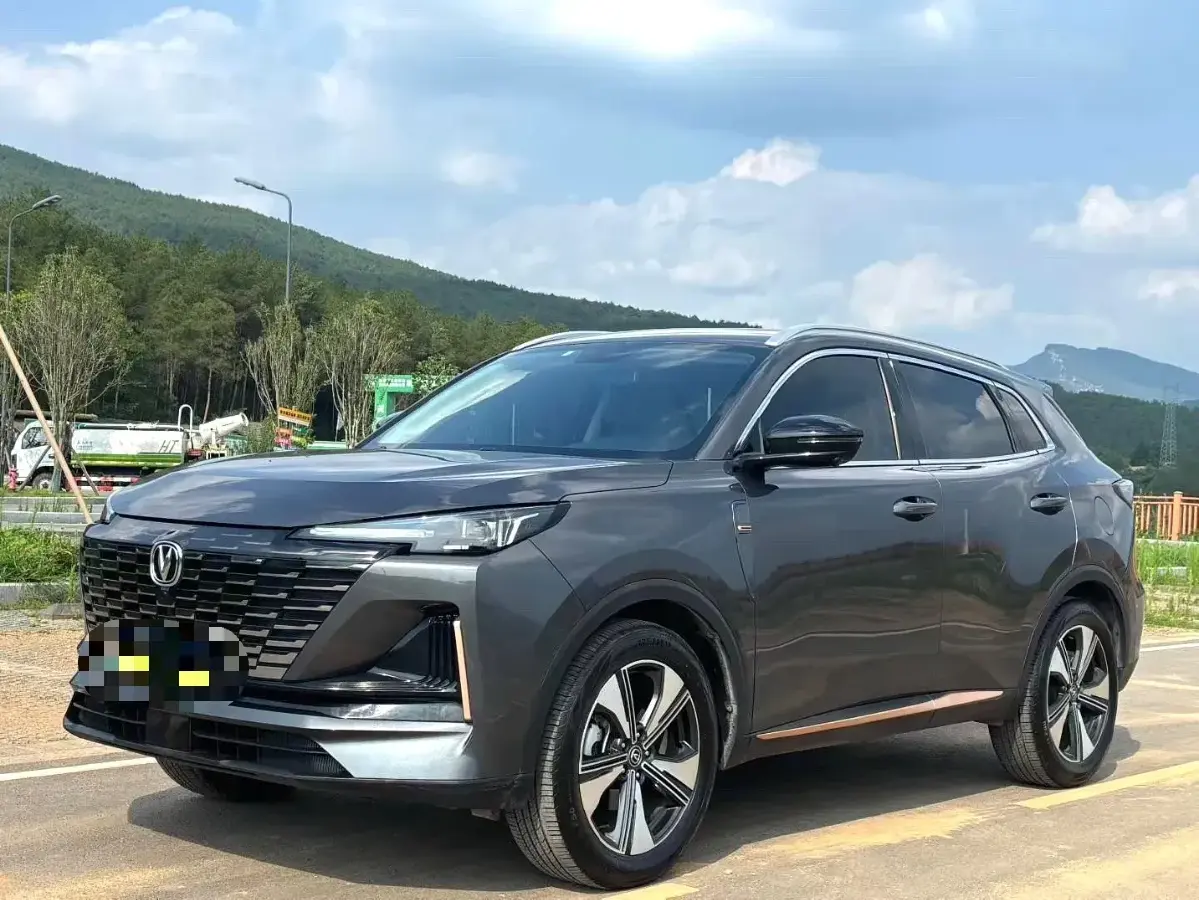 2022 ChangAn CS75 Plus 1.5T 178HP L4 6AT