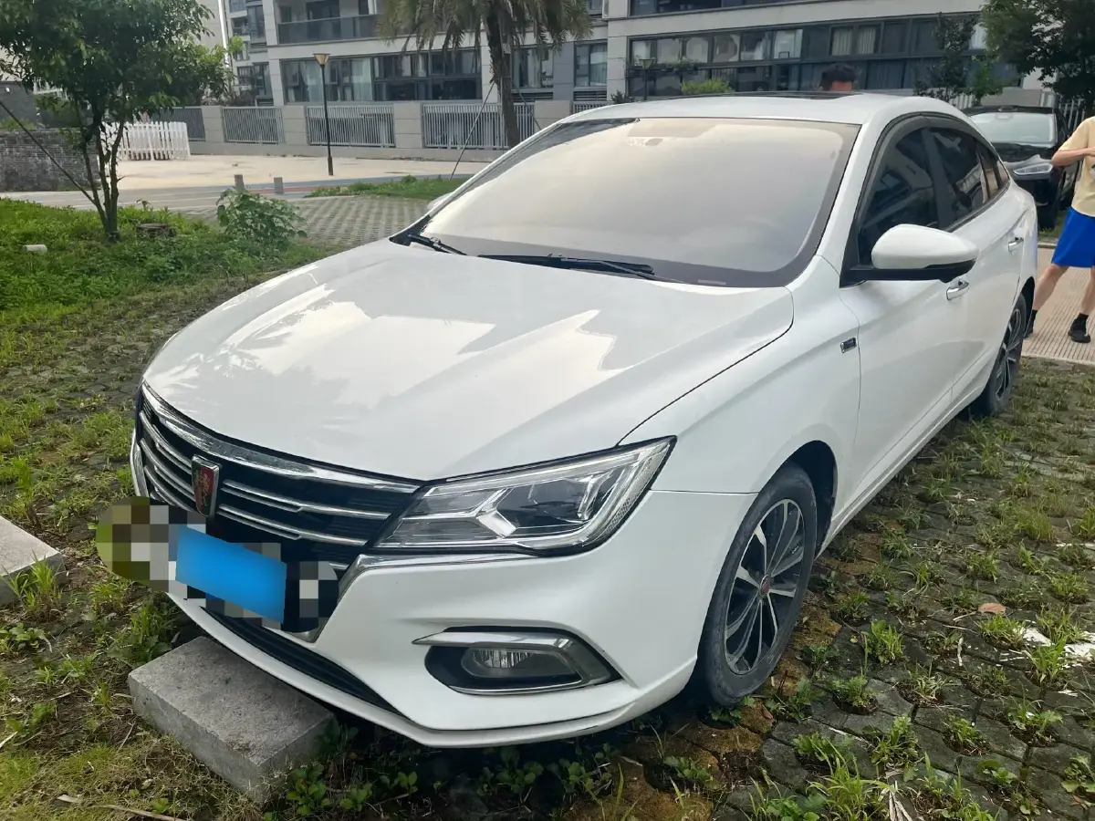 2020 Roewe i5 1.5L 120HP L4 CVT