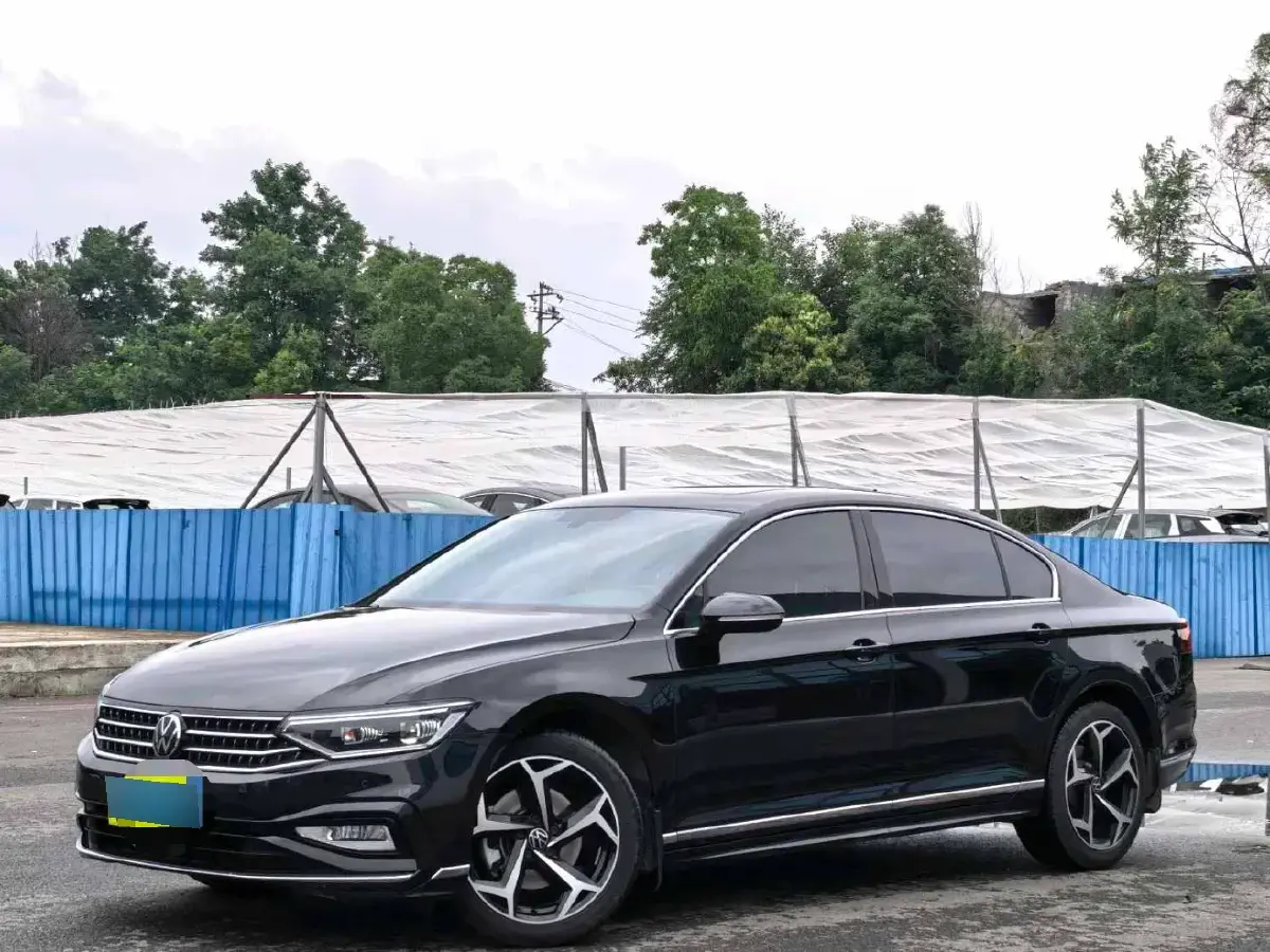 2023 Volkswagen Magotan 2.0T 186HP L4 7DCT