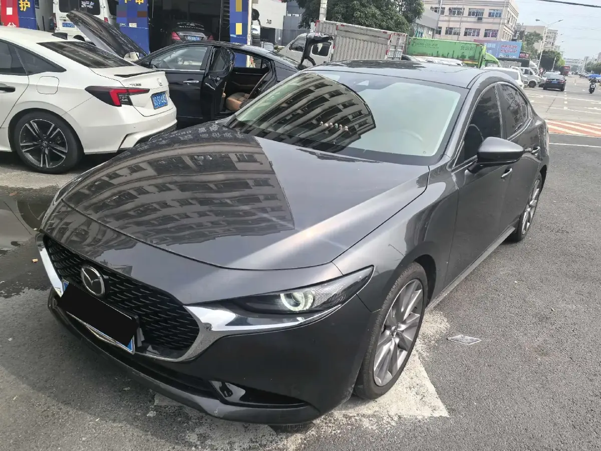 2022 Mazda 3 Axela 2.0L 158HP L4 6AT