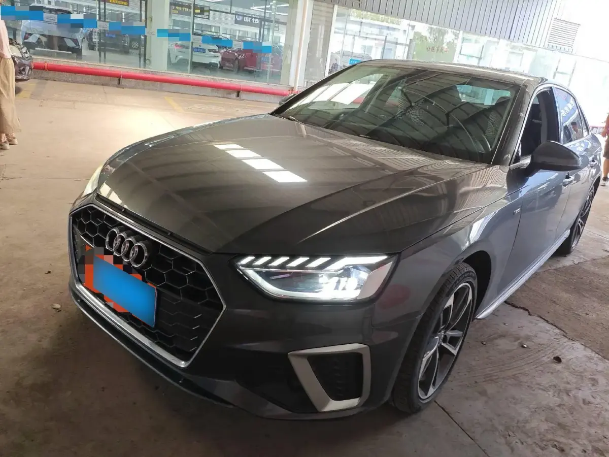 2020 Audi A4L 2.0T 190HP L4 7DCT