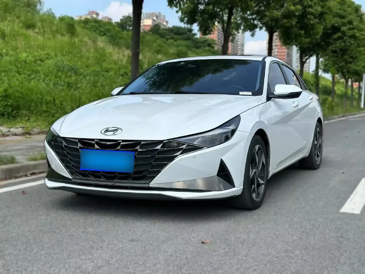2021 Hyundai Elantra 1.5L 115HP L4 CVT
