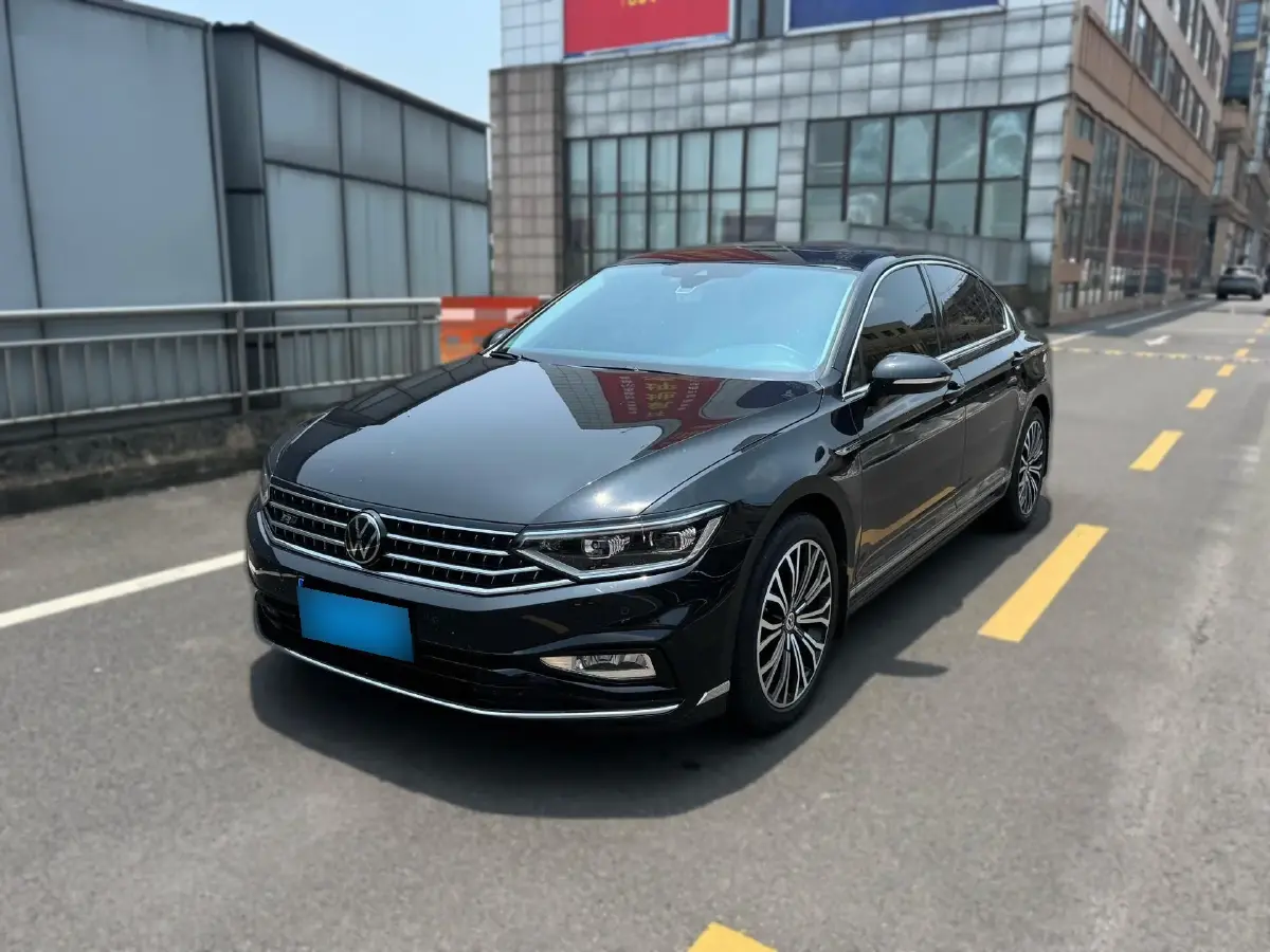 2023 Volkswagen Magotan 2.0T 186HP L4 7DCT
