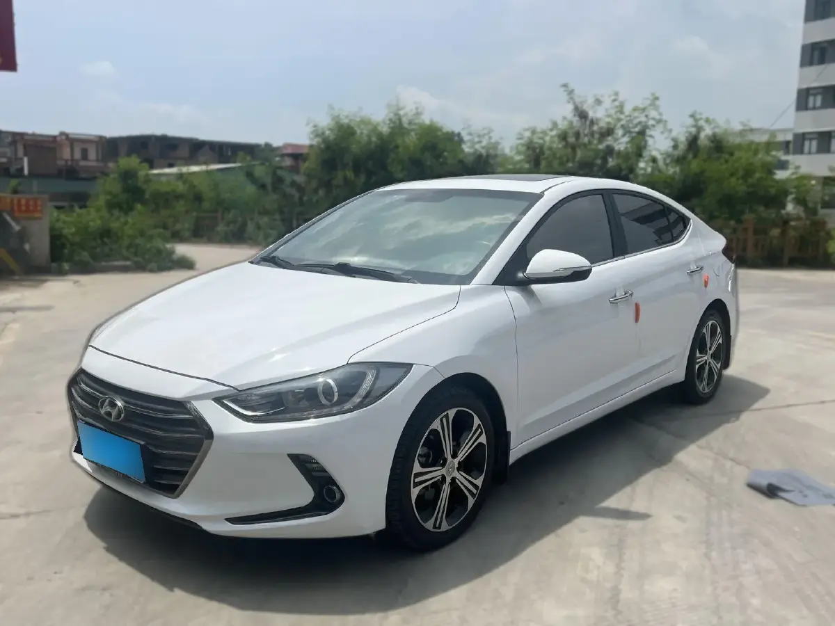 2018 Hyundai Elantra 1.4T 130HP L4 7DCT