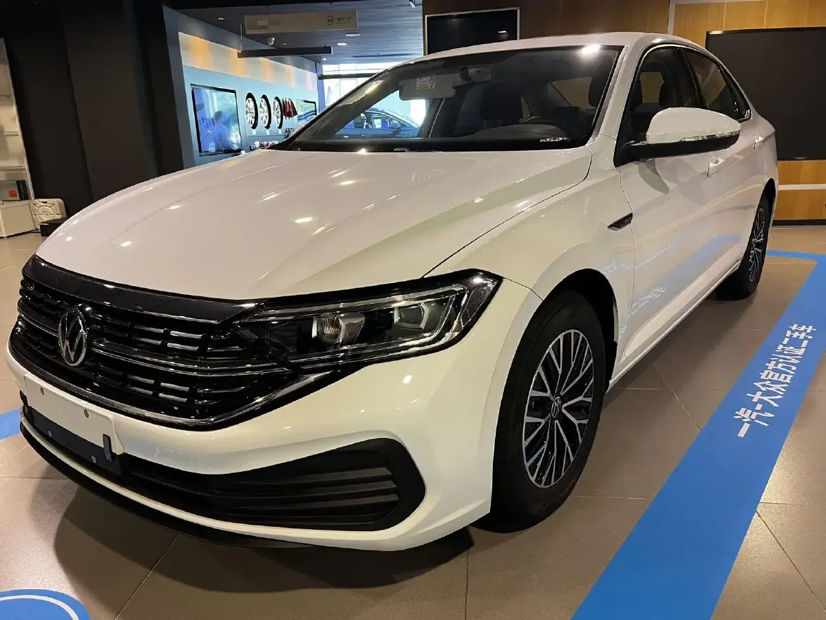 2025 Volkswagen Sagitar 1.2T 116HP L4 5MT