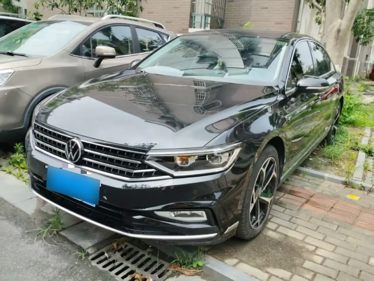 2023 Volkswagen Magotan 2.0T 186HP L4 7DCT