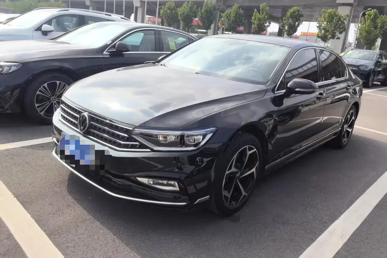 2023 Volkswagen Magotan 2.0T 186HP L4 7DCT