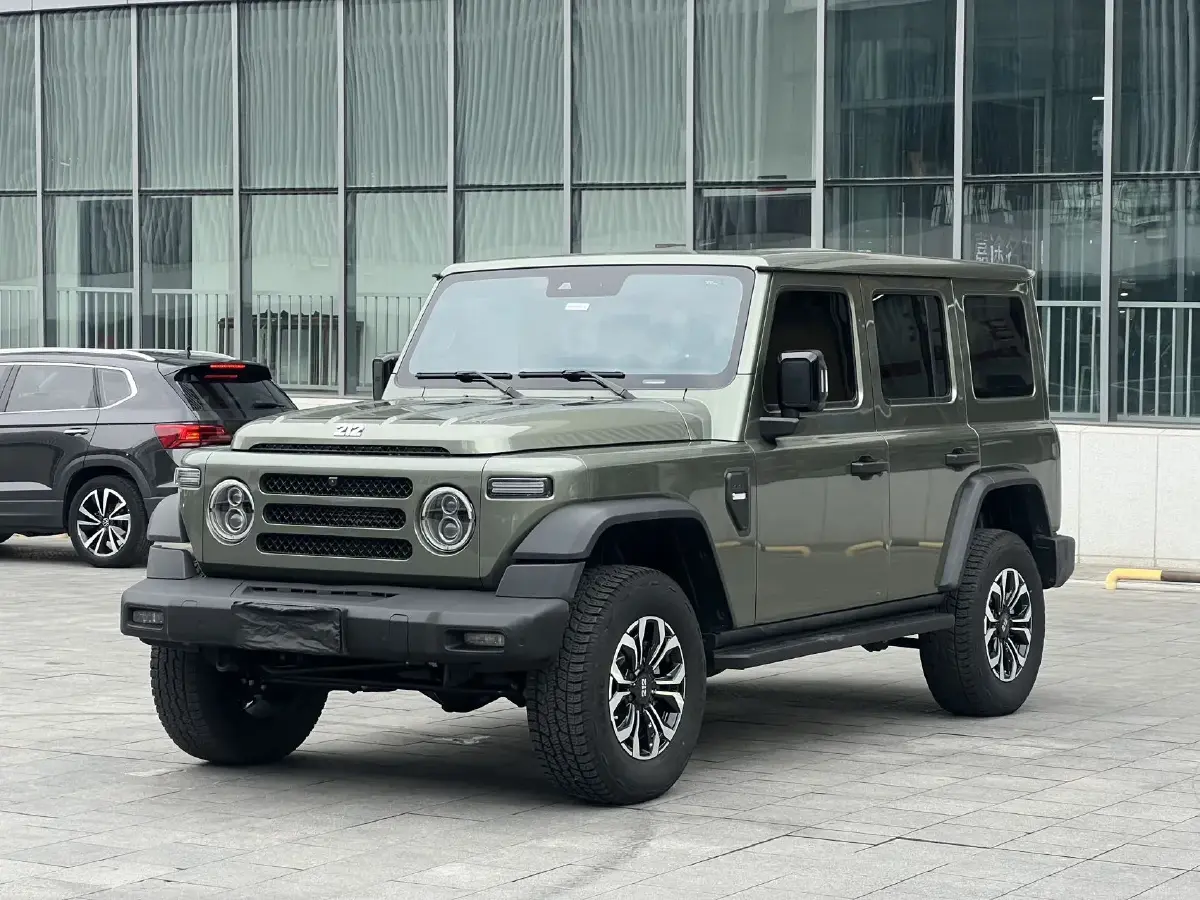 2024 212 212 T01 2.0T 252HP L4 8AT