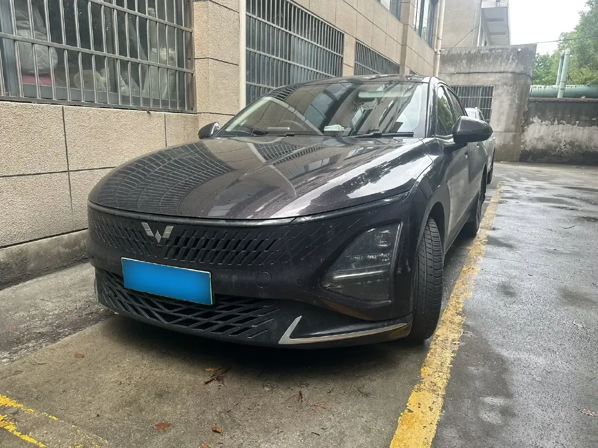 2023 WuLing XingGuang 1.5L 106HP L4 E-CVT PHEV 9.5KWH