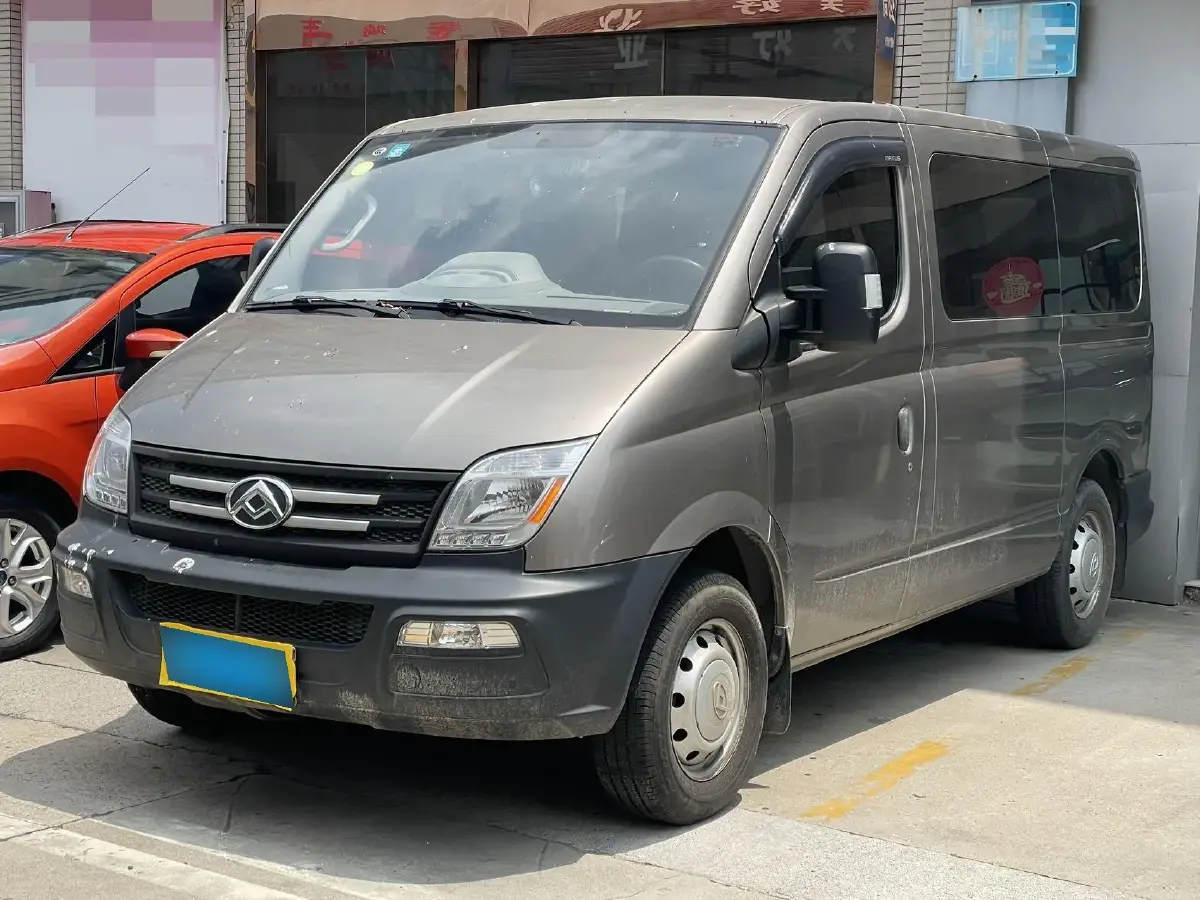 2019 MAXUS XinTu V80 2.5T 136HP L4 6MT