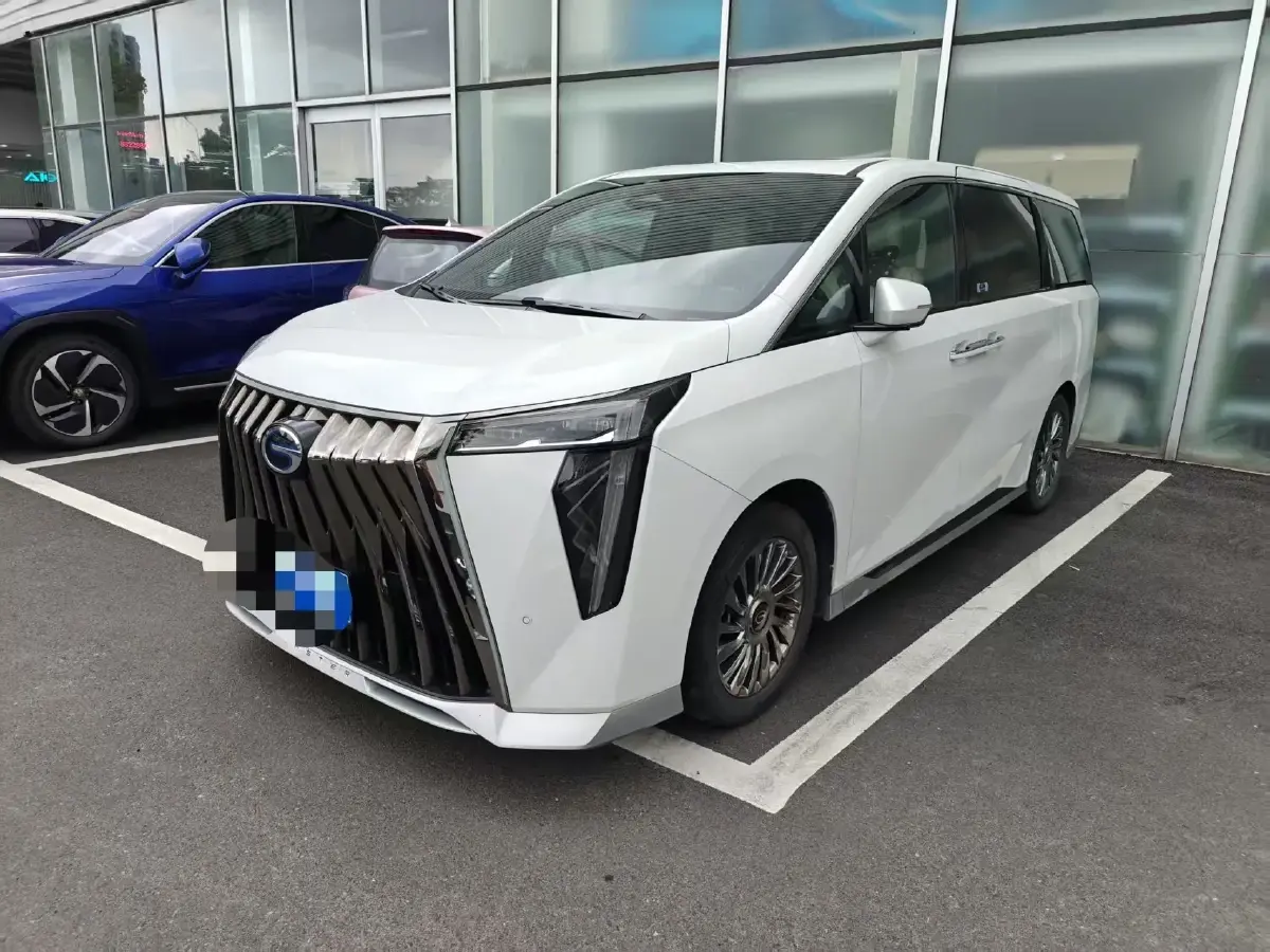 2023 GAC Trumpchi M8 2.0T 190HP L4 E-CVT Hybrid