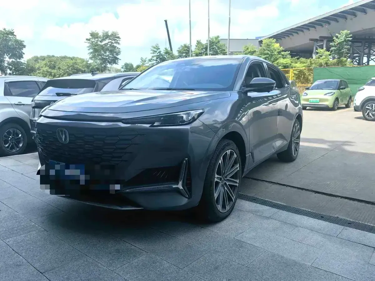 2021 ChangAn UNI-K 2.0T 233HP L4 8AT