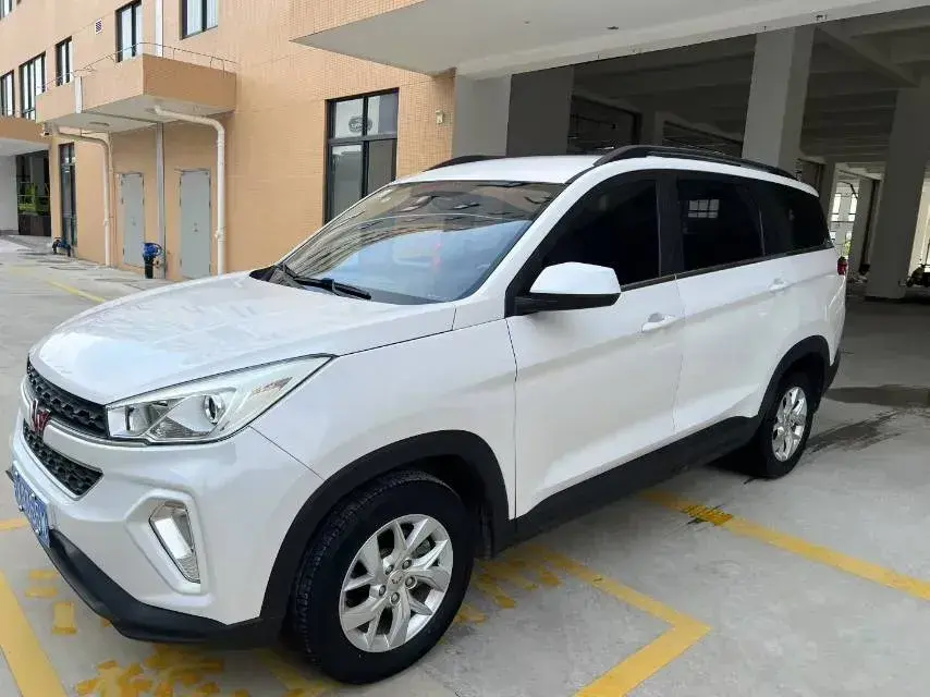 2019 WuLing HongGuang S3 1.5T 147HP L4 6MT