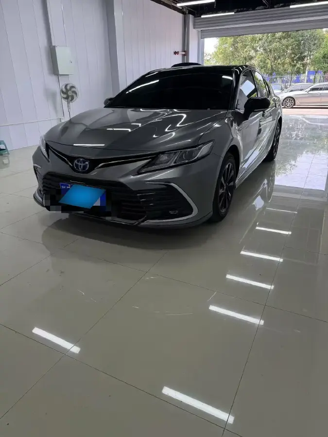 2023 Toyota Camry 2.5L 178HP L4 E-CVT Hybrid