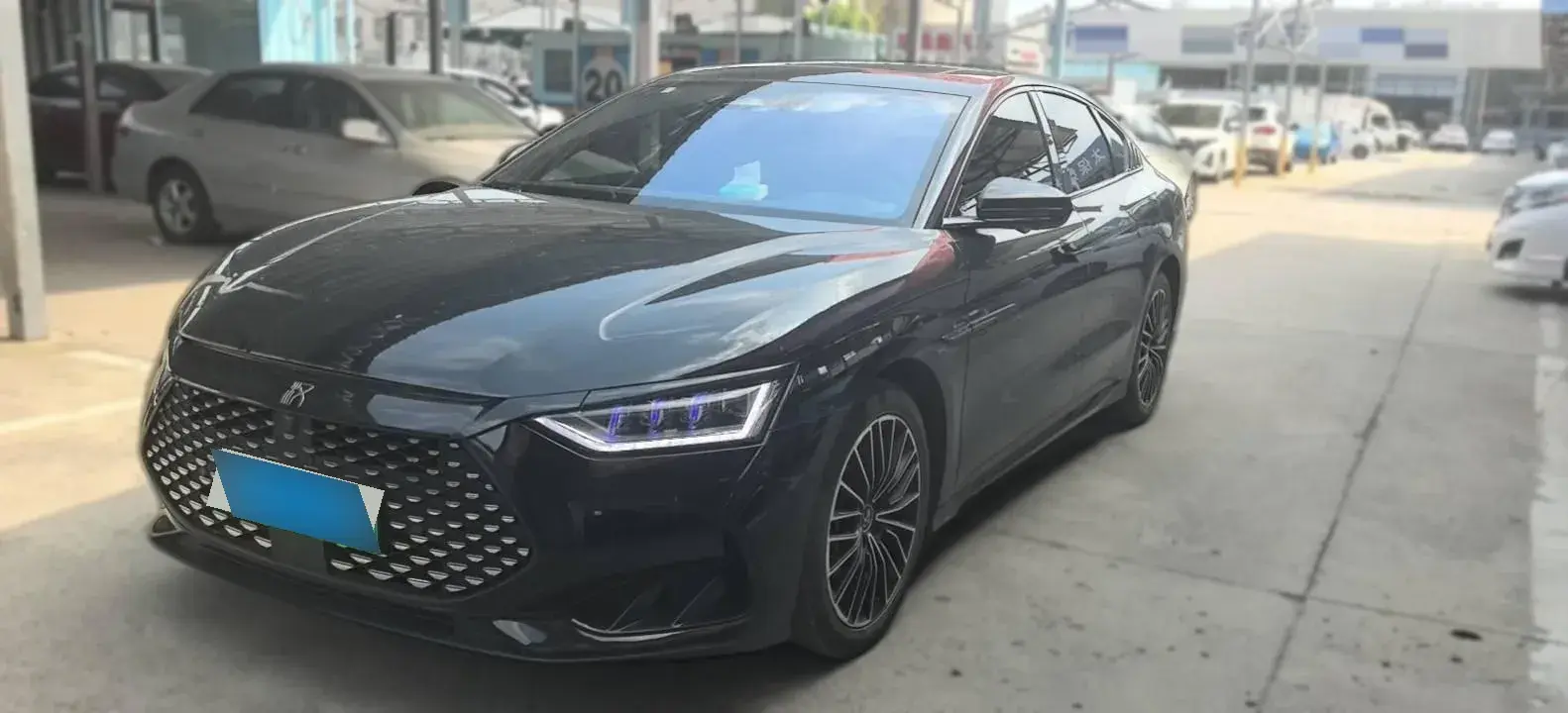 2022 BYD Han 1.5T 139HP L4 E-CVT PHEV 18.3KWH