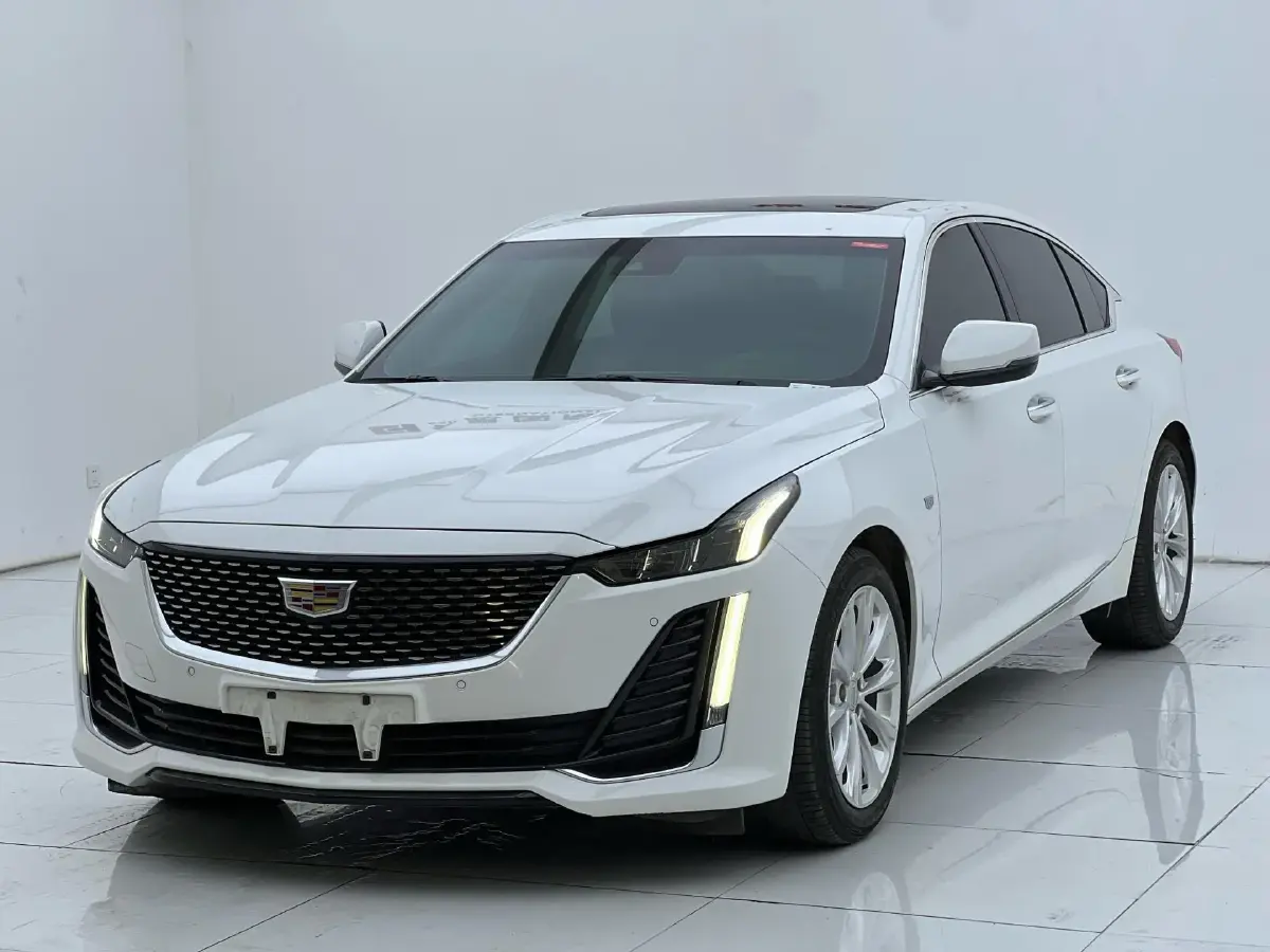 2022 Cadillac CT5 2.0T 237HP L4 10AT