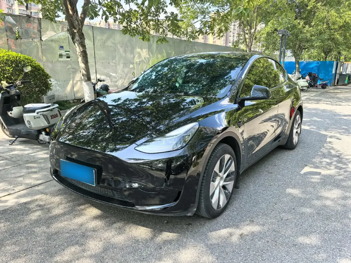 2022 Tesla Model Y BEV 60KWH