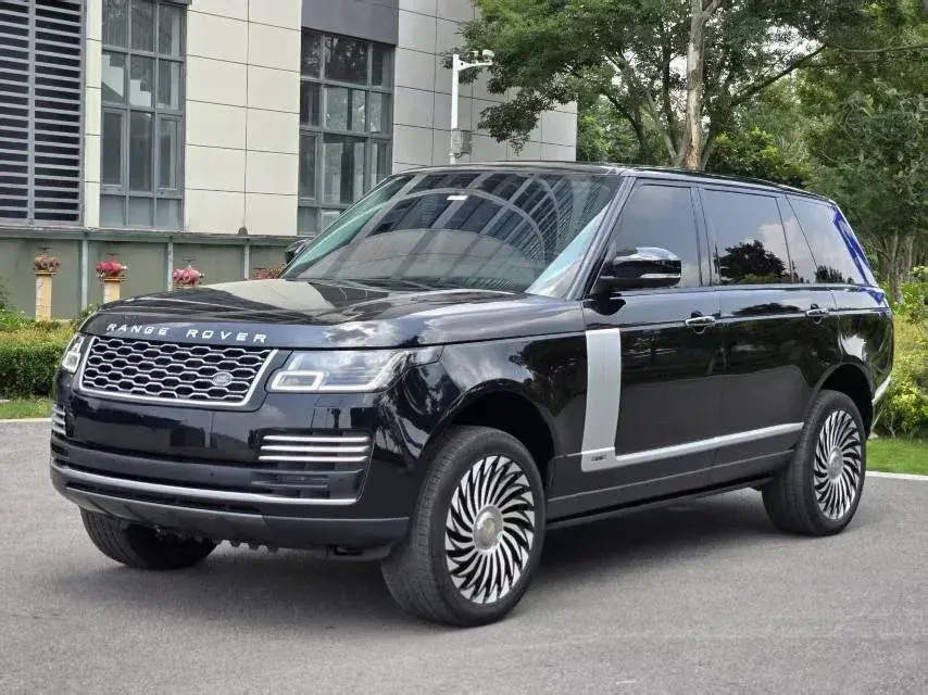 2019 Land Rover Range Rover 2.0T 301HP L4 8AT PHEV 13.1KWH