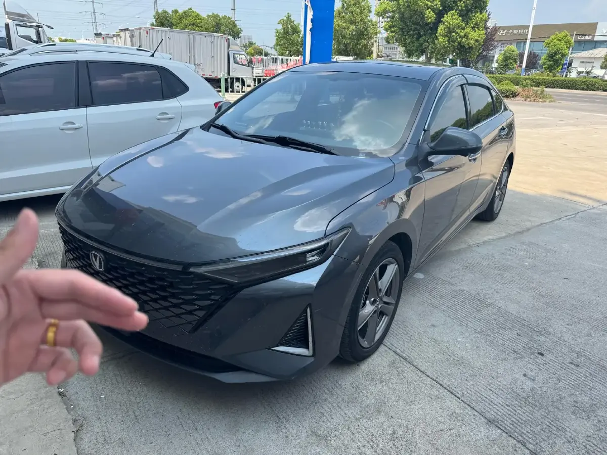 2023 ChangAn Raeton Plus 1.5T 188HP L4 7DCT