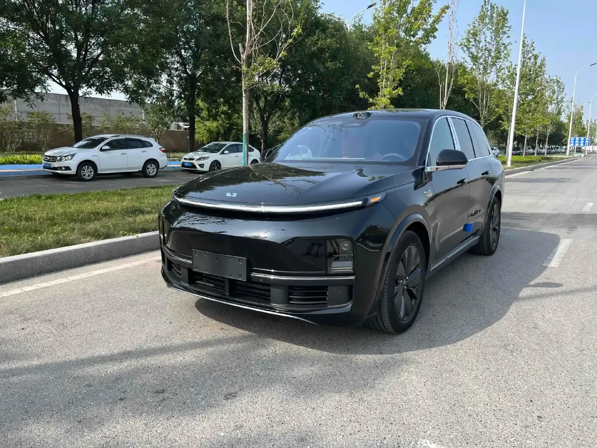 2025 Li L8 Range Extended 154HP REEV