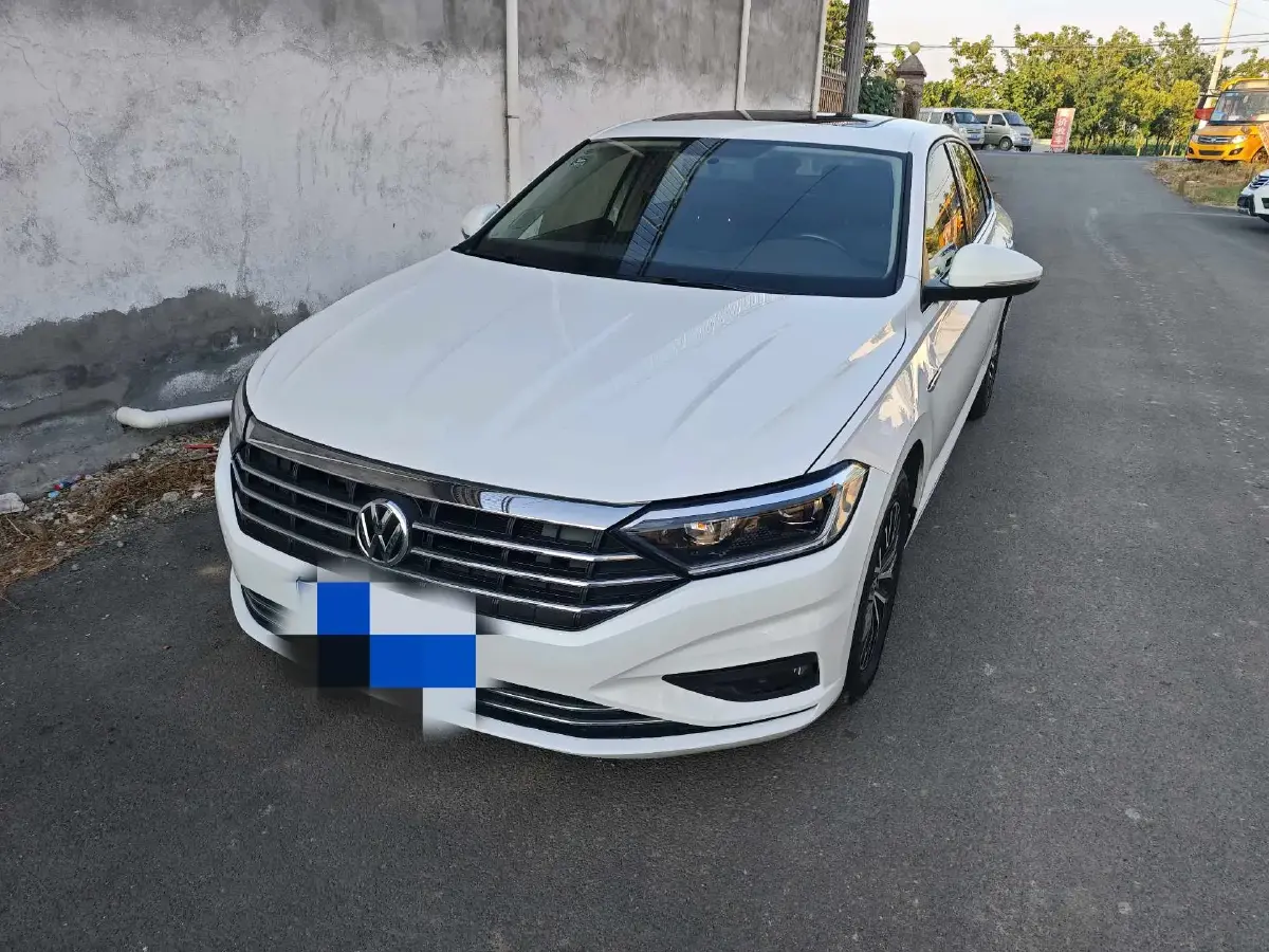 2020 Volkswagen Sagitar 1.2T 116HP L4 5MT