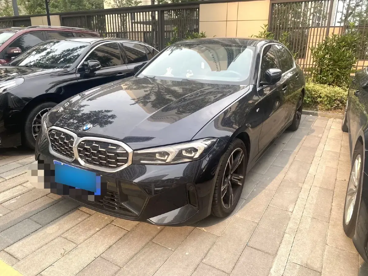 2024 BMW 3 Series 2.0T 184HP L4 8AT