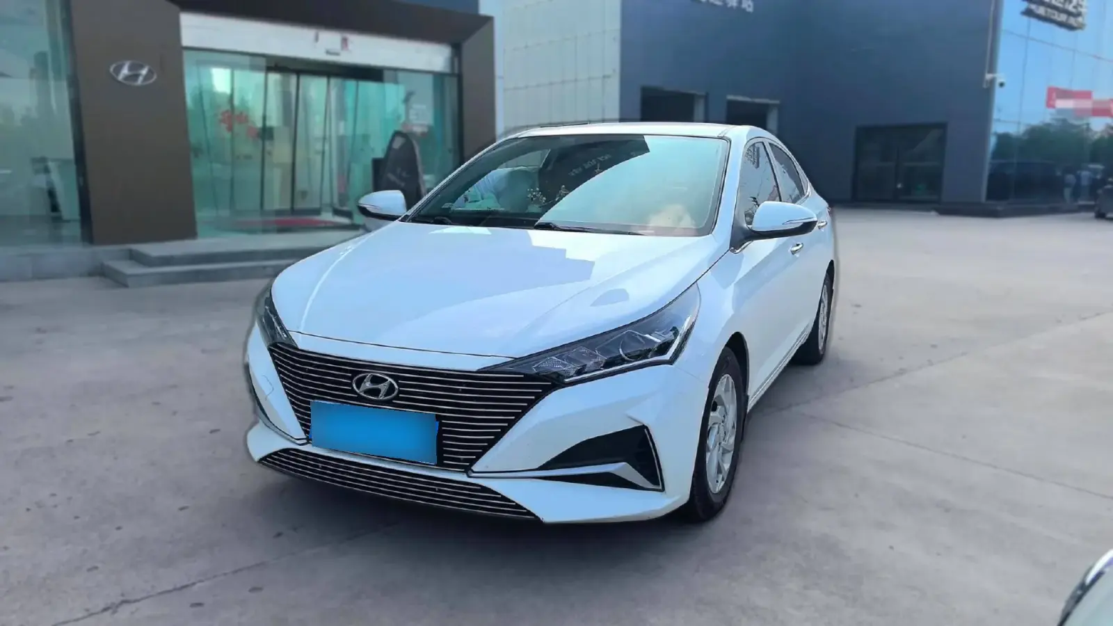 2020 Hyundai Verna 1.4L 100HP L4 6MT