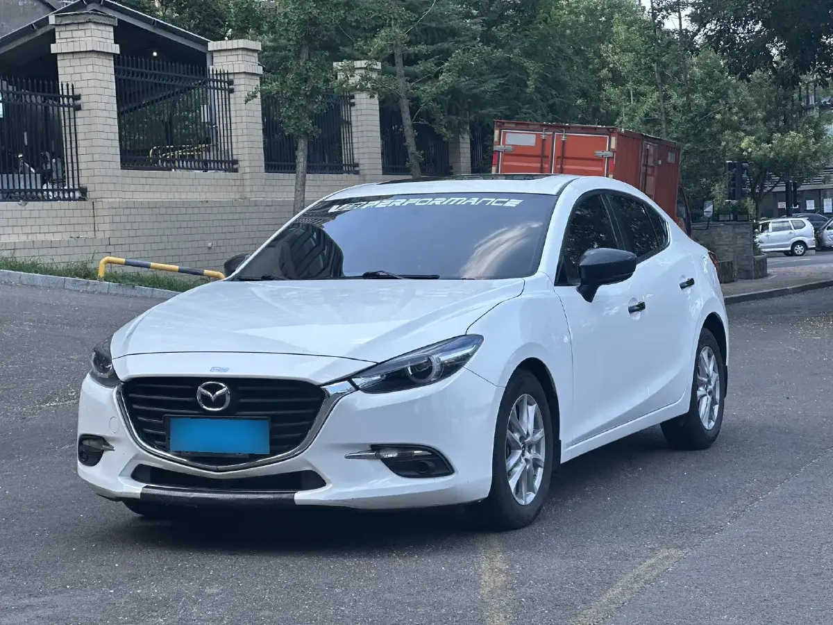 2019 Mazda 3 Axela 1.5L 117HP L4 6AT