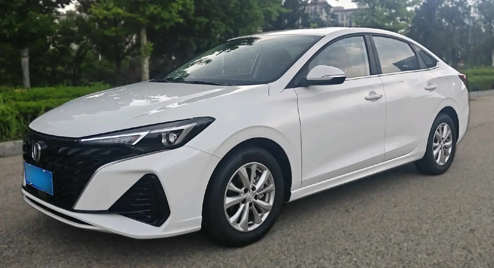 2025 ChangAn Eado 1.5L 110HP L4 5MT