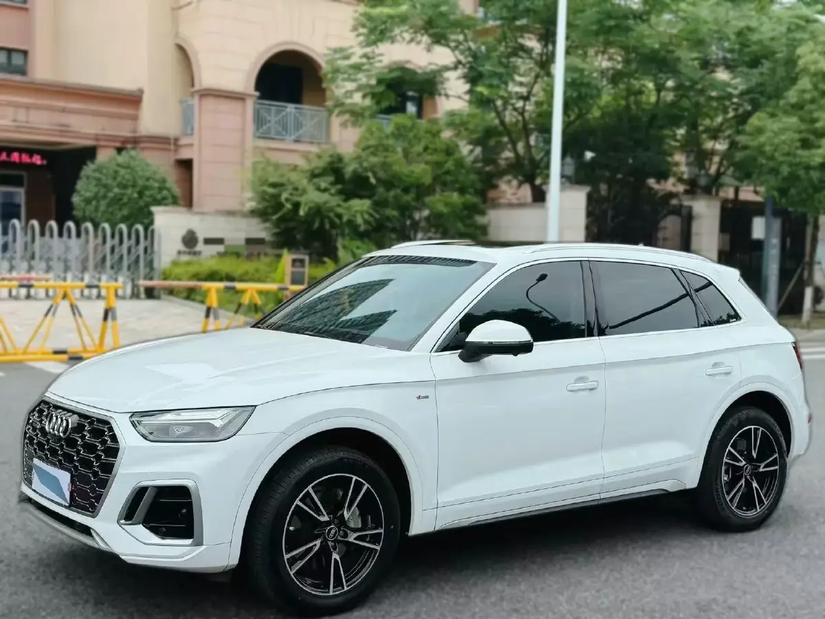 2022 Audi Q5L 2.0T 190HP L4 7DCT