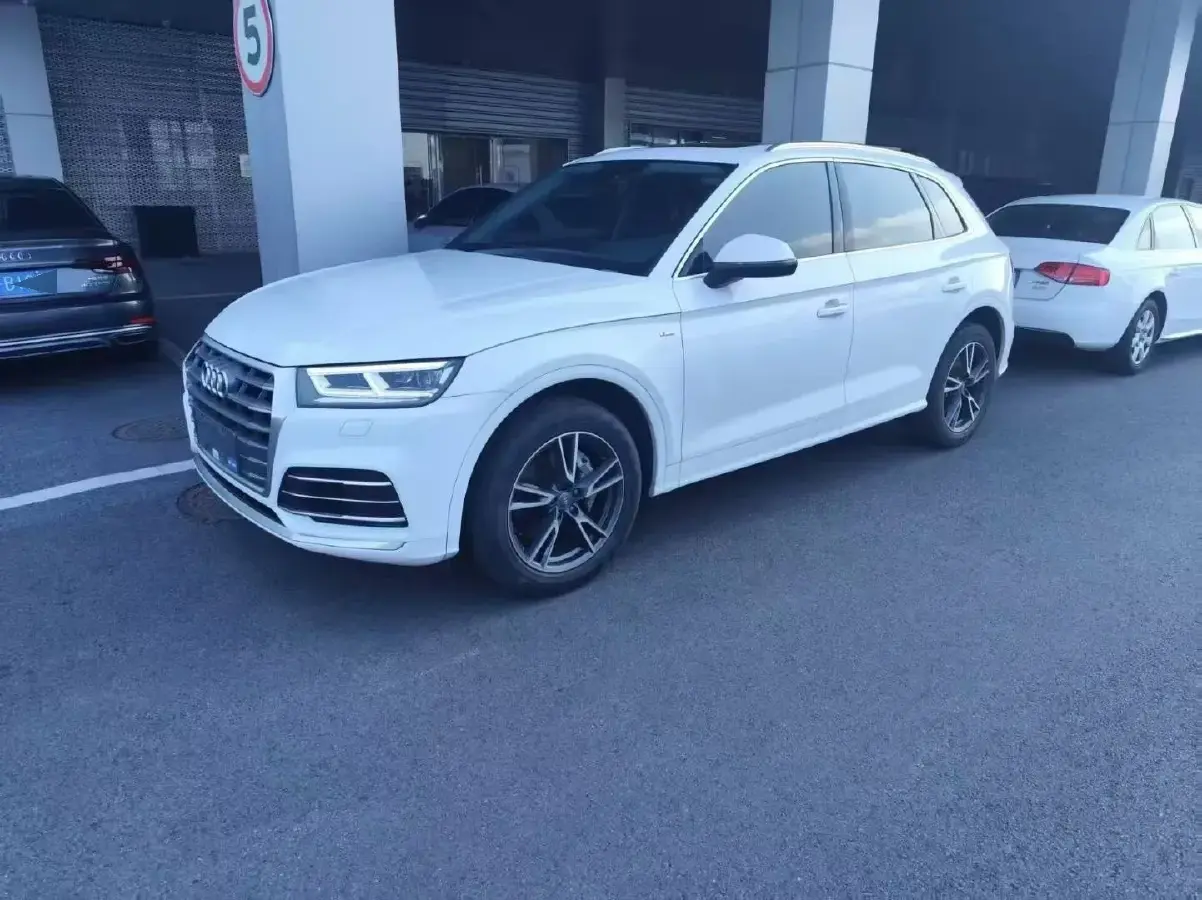 2020 Audi Q5L 2.0T 190HP L4 7DCT