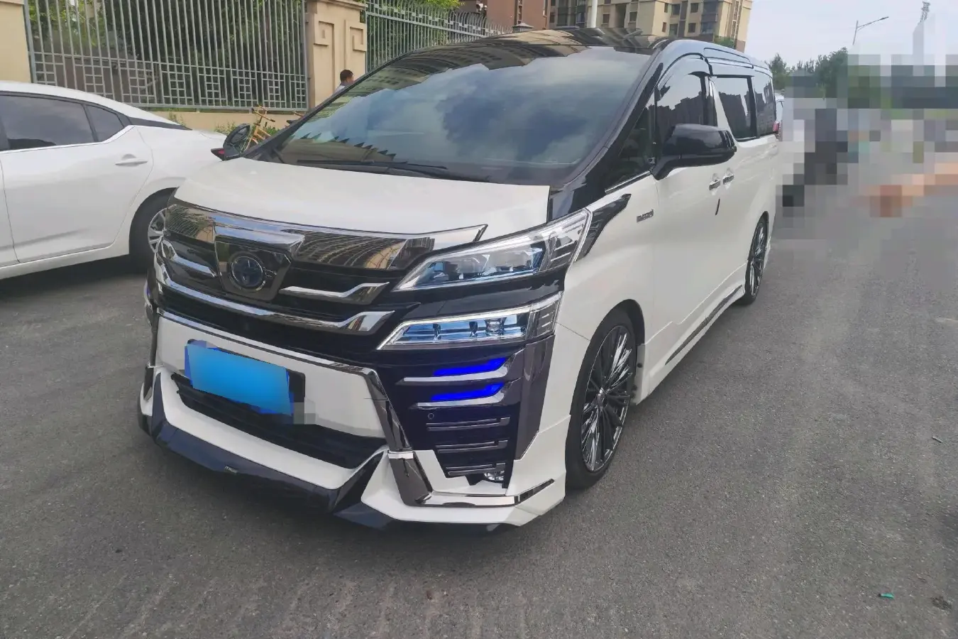 2019 Toyota Vellfire 2.5L 117HP L4 E-CVT Hybrid