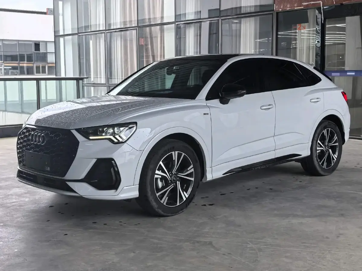2022 Audi Q3 Sportback 2.0T 186HP L4 7DCT
