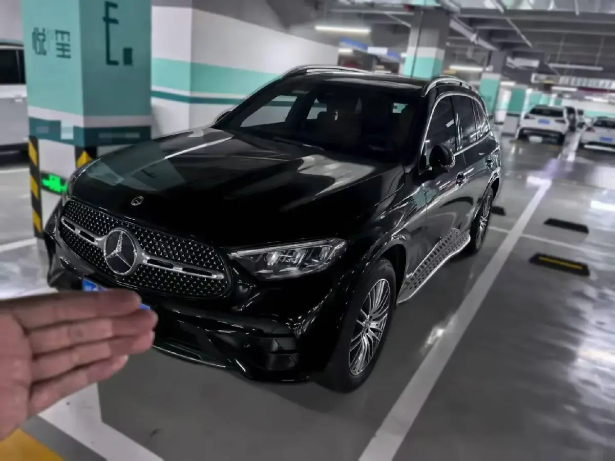 2023 Mercedes-Benz GLC Class 2.0T 204HP L4 9AT