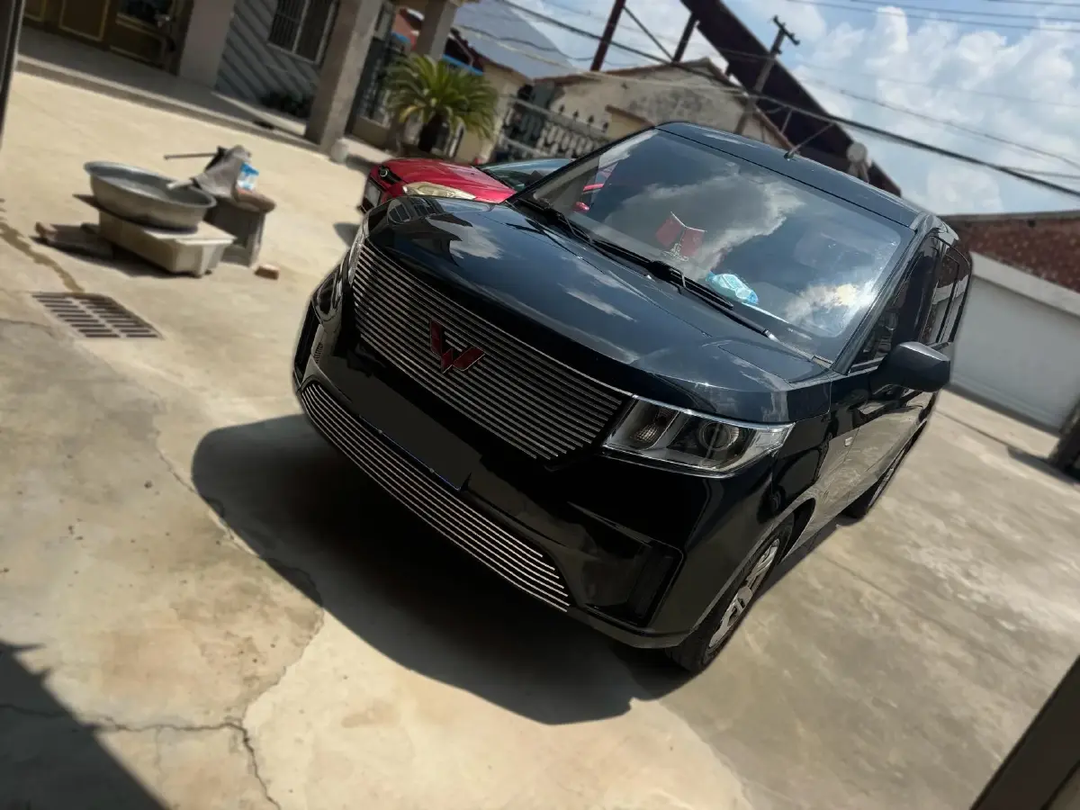 2021 WuLing HongGuang Plus 1.5T 147HP L4 6MT