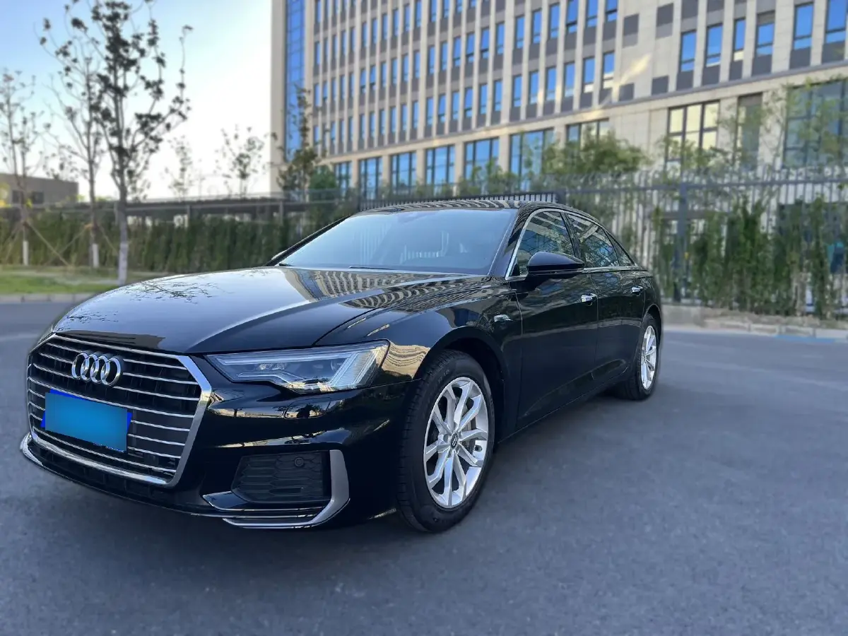2020 Audi A6L 2.0T 190HP L4 7DCT