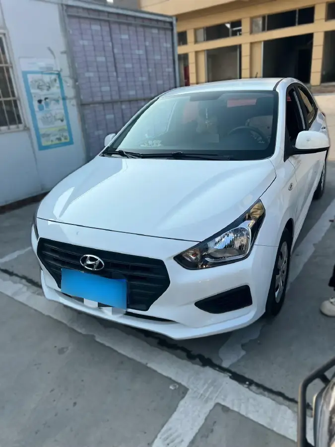 2020 Hyundai Reina 1.4L 95HP L4 5MT