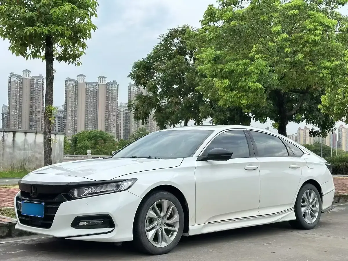 2018 Honda Accord 1.5T 194HP L4 CVT