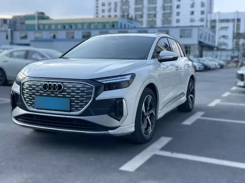 2022 Audi Q4 e-tron BEV 84.8KWH