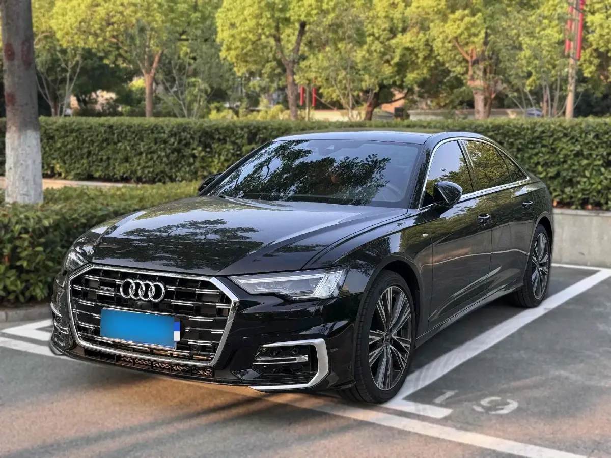 2024 Audi A6L 2.0T 245HP L4 7DCT