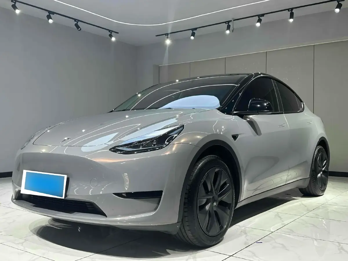 2024 Tesla Model Y BEV 60KWH